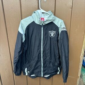 Raiders NFL boys jacket windrbreaker size XL / 20 hooded Football Oakland Vegas